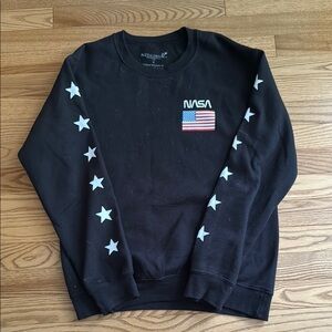 PacSun Black and White Crewneck Sweater with Star Design